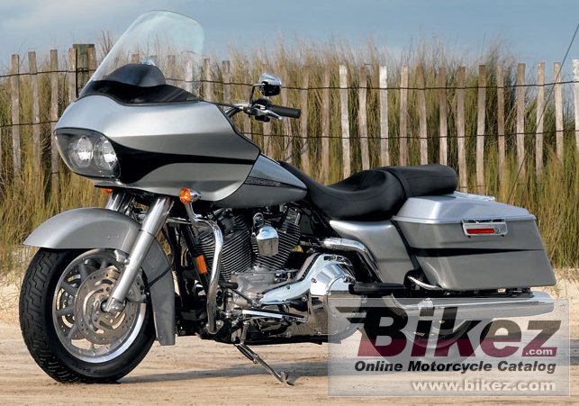 Big Harley-Davidson fltri road glide picture and wallpaper from Bikez.com